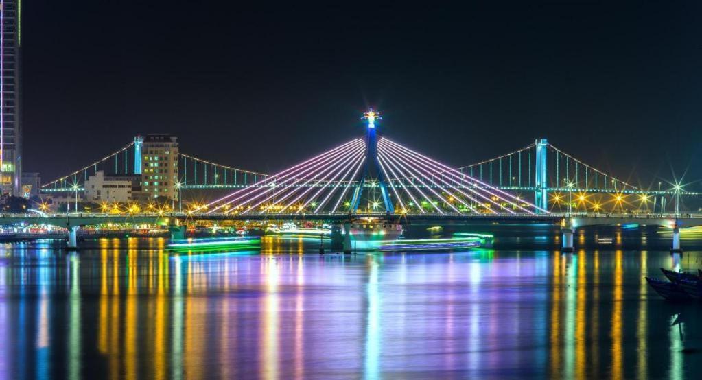 Moonlight & - Center, High Floor, Great Location & Romantic River View & Dragon Bridge View Отель 4*