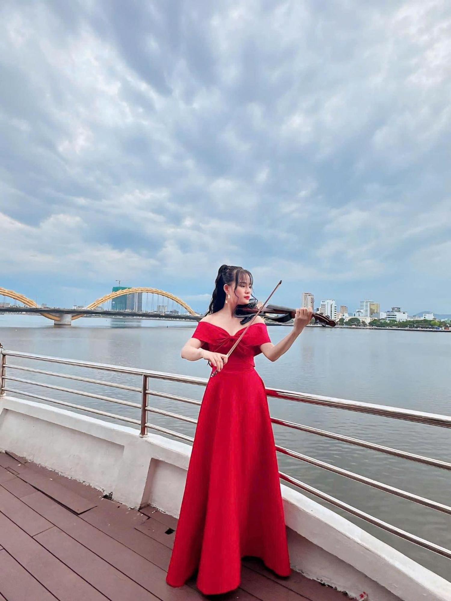 Отель Moonlight & - Center, High Floor, Great Location & Romantic River View & Dragon Bridge View Дананг